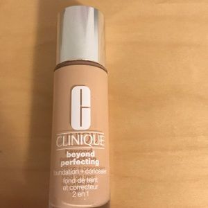 Clinique foundation in shade 1 linen